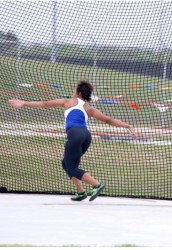 Simmons setting new Personal bests with Discus