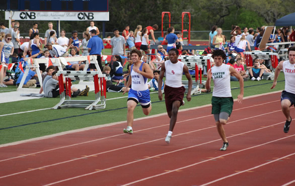 Jordan Anderson beating the field in Wimberley during his Sophomore season
